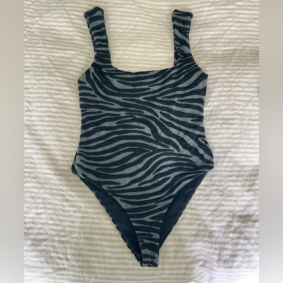 PERSEPHONE one piece swimsuit MARA HOFFMAN - Animal print, full coverage✨✨✨ - Picture 7 of 11